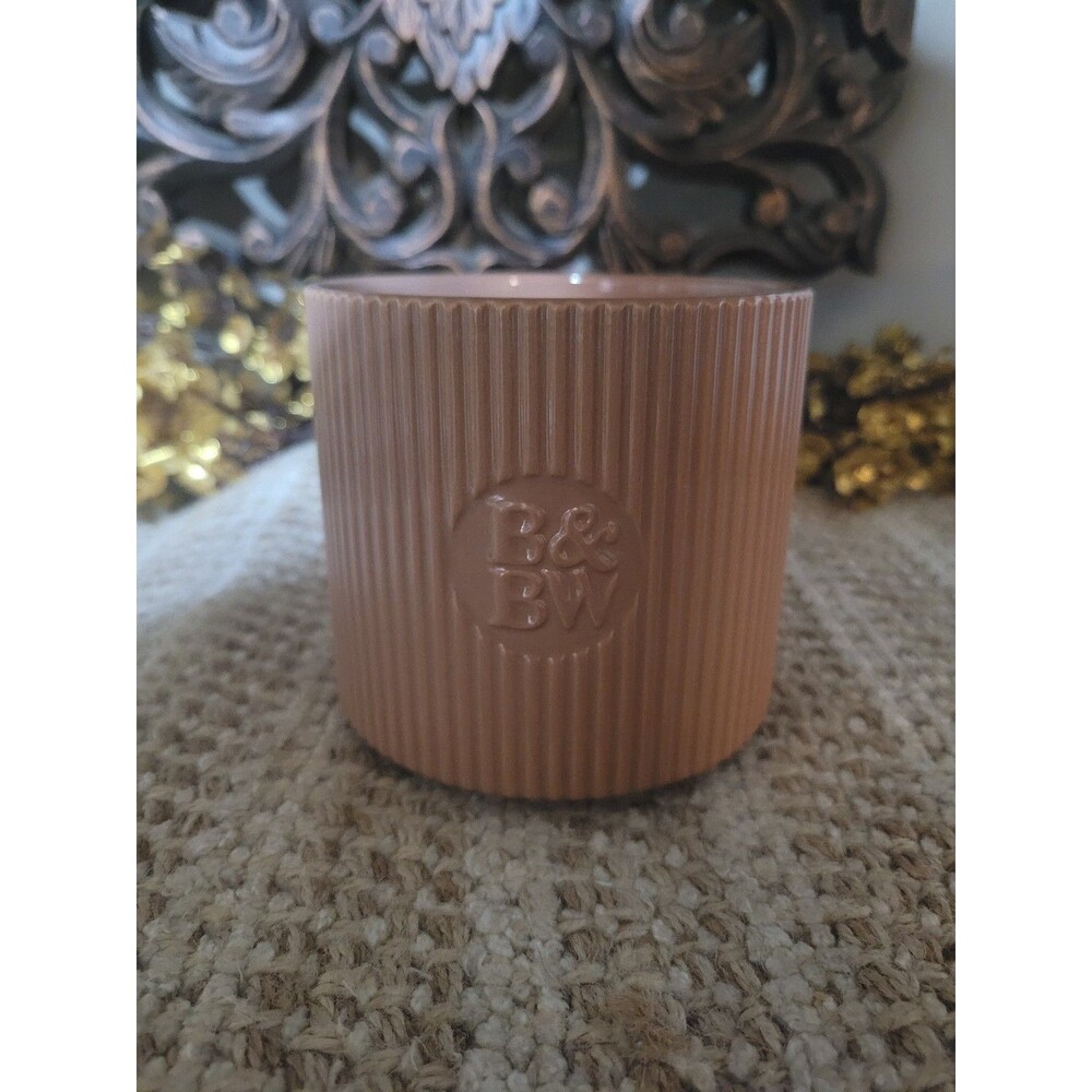 Frosted Cranberry - Bath and Body Works 3-wick Ceramic Candle
